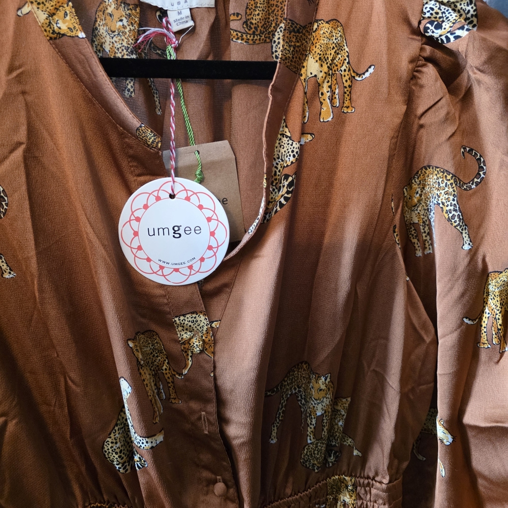 Umgee Rust Brown Leopard Print Satin Dress - Picture 2 of 2